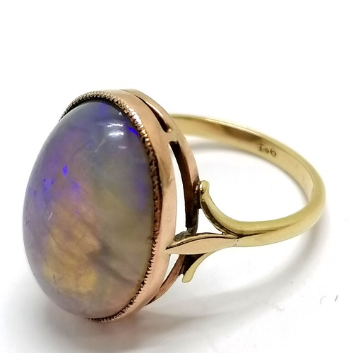 375 - 9ct marked gold cabochon opal stone set ring - size P½ & 4.8g total weight ~ stone has light surface... 