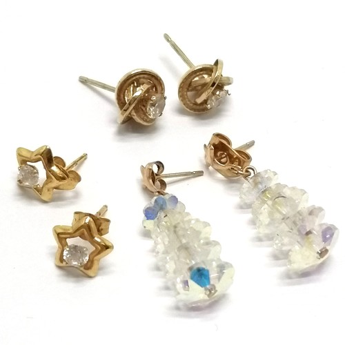 421 - 6 x pairs of 9ct gold earrings inc stone set, crystal drop etc - total weight 4.9g - SOLD ON BEHALF ... 