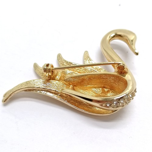 491 - Christian Dior gold tone swan brooch set with white stone - 5cm - SOLD ON BEHALF OF THE NEW BREAST C... 