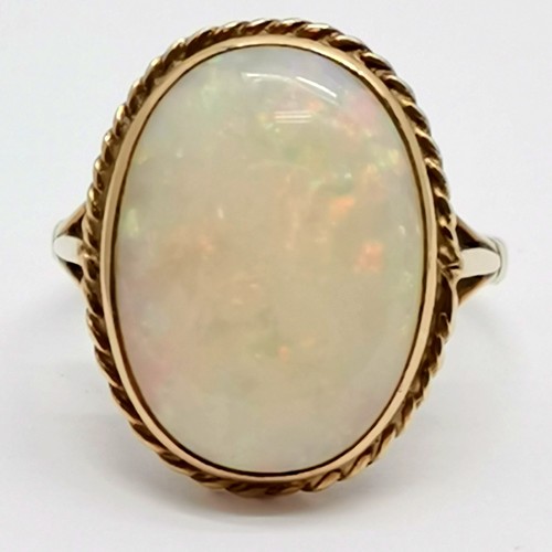 538 - 9ct hallmarked gold cabochon opal stone set ring - size O & 3.6g total weight ~ no obvious damage