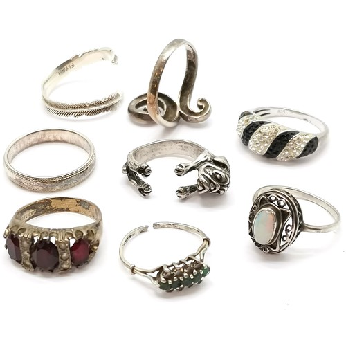 642 - Pandora ring (in original box) t/w 6 x silver rings (inc Fiyah plume ring) & 2 unmarked rings inc do... 