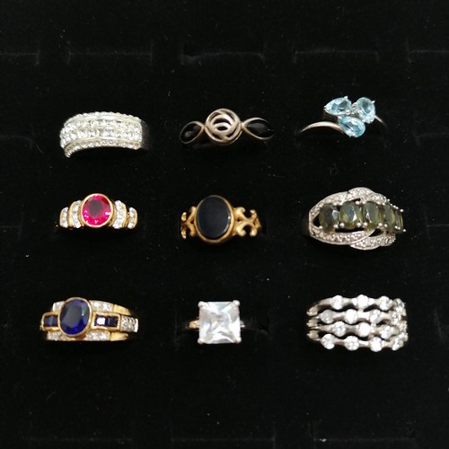 708 - Large qty (44) of silver stone set rings inc tourmaline, blue topaz, ruby, sapphire etc - total ring... 