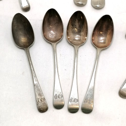 758 - Qty of Georgian silver forks / spoons - longest 19.5cm & total 437g