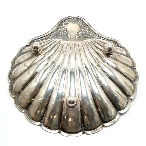 767 - Large 1905 silver shell serving dish by Atkin Brothers - 24cm across & 229g & no obvious damage