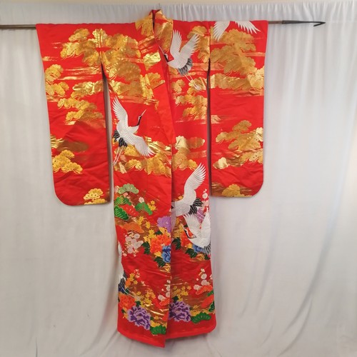 38 - Oriental interlined kimono / robe with crane and gold decoration - very large size (200cm long & 104... 