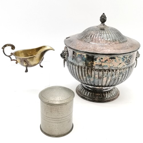 55 - Elkington & Co silver plated tureen / punch bowl with lion mask handles & half fluted detail (27cm h... 