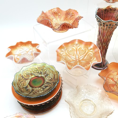 187 - Collection of assorted Carnival glass dishes, bowls, plates etc. All in good condition.