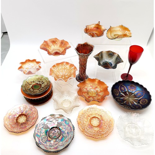 187 - Collection of assorted Carnival glass dishes, bowls, plates etc. All in good condition.