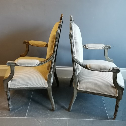 202 - Pair of French painted salon chairs with a striped upholstery, in used condition, 62 cm wide, 64 cm ... 