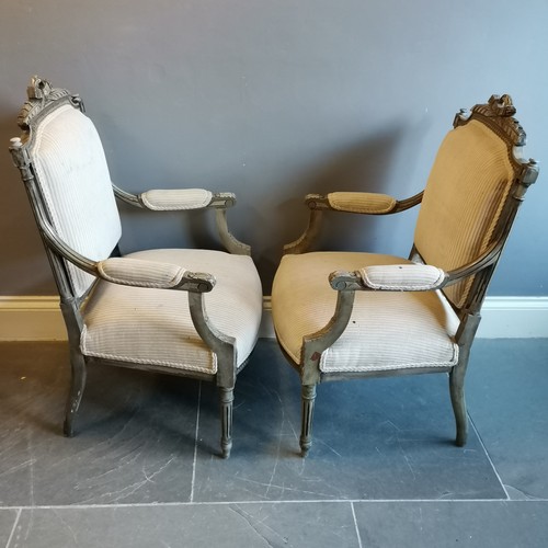 202 - Pair of French painted salon chairs with a striped upholstery, in used condition, 62 cm wide, 64 cm ... 