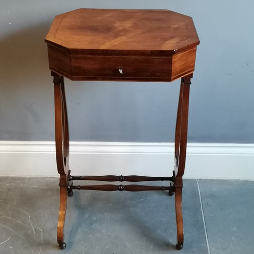 204 - Antique walnut work table on liar supports and scroll legs, 46 cm wide, 38 cm deep, 80 cm high, in g... 