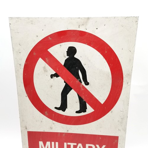 275 - Aluminium Military Firing Range Keep Out sign 70cm x 35cm - no obvious damage