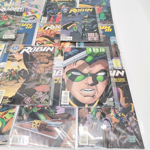 304 - 17 x Robin comics inc annuals