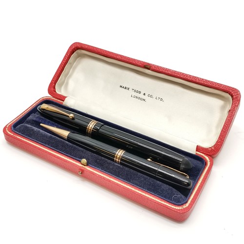 306 - Mabie Todd swan fountain pen & propelling fyne point pencil in original fitted case with original pa... 