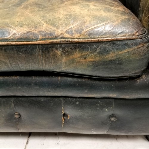 4 - Vintage dark blue leather 2 seater chesterfield settee, worn condition, 163 cm wide, 86 cm deep, 78 ... 