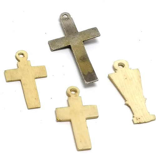 193 - Antique carved bone memento mori (2cm) t/w 3 x vegetable root votives & crucifix