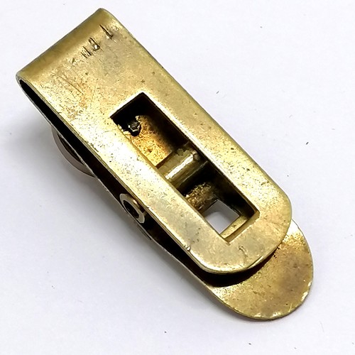 197 - Antique clip with Essex crystal detail of a collie dog - 4cm