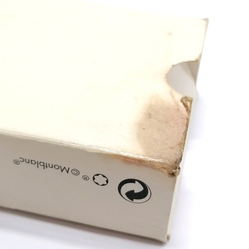 202 - Mont Blanc Starwalker precious resin fineliner in original box with instructions and outer box (a/f)... 
