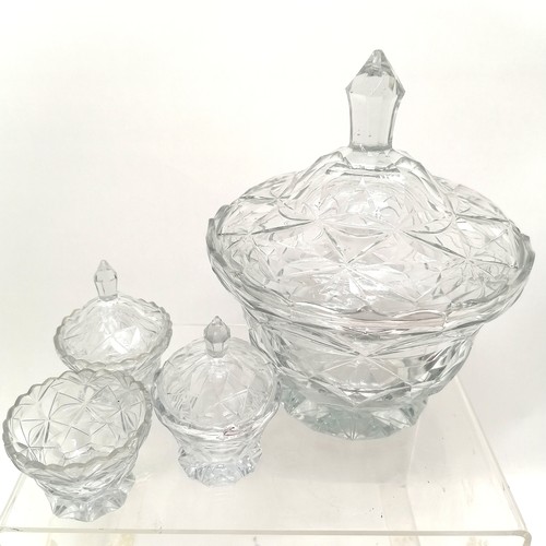 208 - Set of 12 x cut glass dishes (12cm diameter - no obvious damage) t/w deep cut glassware (Irish?) - a... 