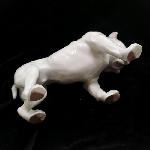 222 - Porcelain figure of a bulldog - 15cm across x 8.5cm high with no obvious damage