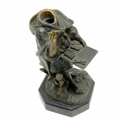 225 - Antique bronze cast figure smokers stand with detachable head / tamper, has some traces of the origi... 