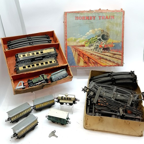 8 - Vintage Hornby No.2 Special Pullman 0 gauge complete set in box t/w qty of extra track & carriages a... 