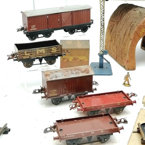 10 - LMS 0 gauge rolling stock, wooden signal house, signals, CA2 boxed acute-angle crossing, boxed M lev... 