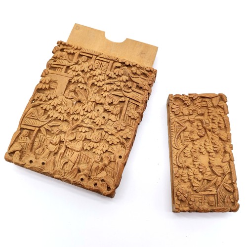 38 - Antique Chinese Cantonese hand carved wooden card case - 9.6cm x 5.6cm & no obvious damage