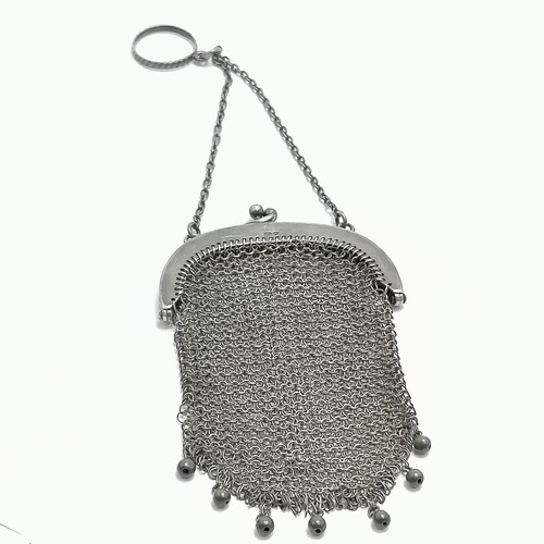 864 - 1915 silver mesh purse with original finger safety chain by Paul Ettlinger - total drop 20cm & 36g a... 