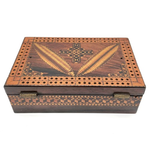 65 - Antique Tunbridge wear cribbage games box with profuse decoration and cribbage board top - 17cm x 11... 