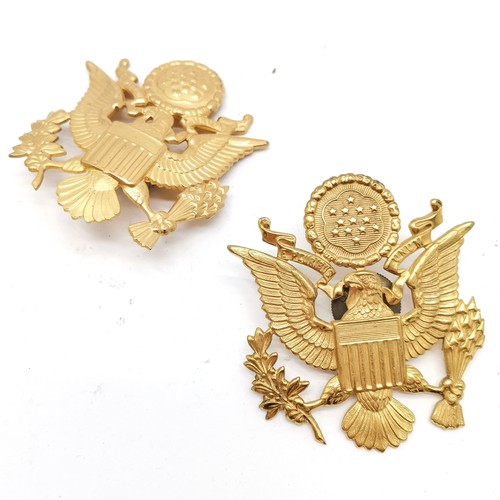 139 - 2 x USA mililtary officers cap badges - 6cm high & in bright condition t/w oddments inc Egyptian cig... 