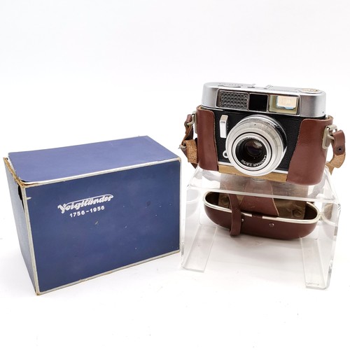 160 - Voigtländer Vito CL camera in original carry case and outer box t/w Canon EOS 1000 35ml camera with ... 