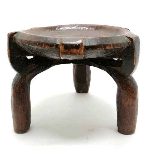 195 - Antique African 3 legged gogo stool (Tanzania) - 31cm diameter x 25cm high & has some surface scuffs... 