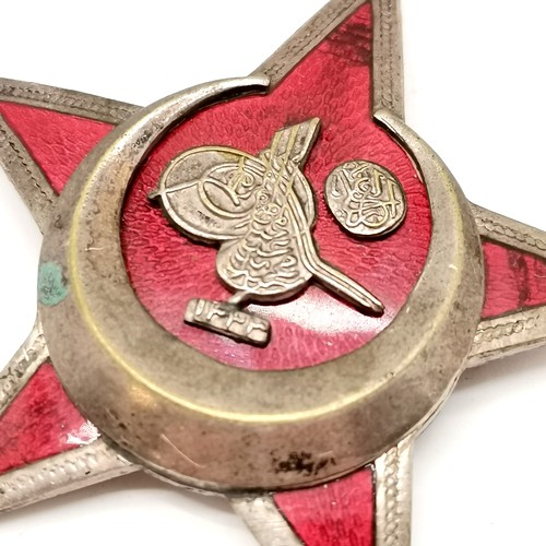 197 - Gallipoli star Ottoman empire medal by B.B. & Co - 5.5cm across & does have stress cracks to the sta... 