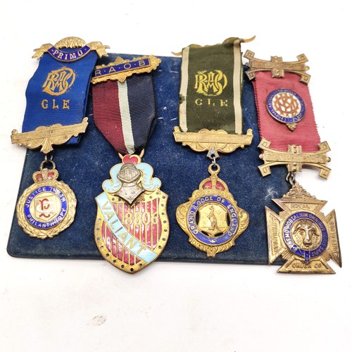 198 - WWII medal, RAF blazer badge, RAOB medals (2 are silver), swimming medallion, bus drivers badge etc