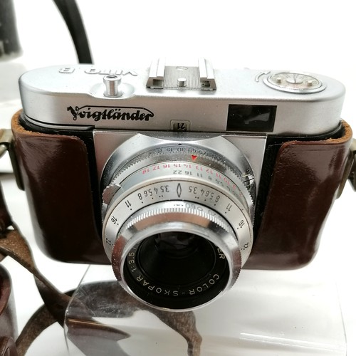 222 - Voigtlander Prontor- SVS Vito B camera T/W eye shield, light meter and Accurange and Ernst Leitz ran... 