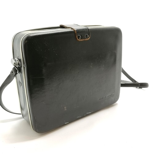 223 - Canon Auto Zoom 518 Super 8 cine camera in original black leather case - has some wear to the case