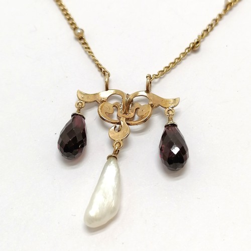 553 - Antique unmarked gold garnet / pearl / diamond set necklet - approx 34cm & 7g total weight ~ garnets... 