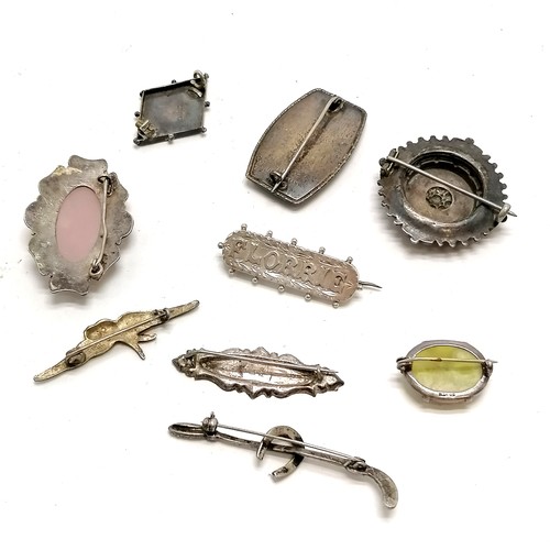 561 - Qty of antique silver brooches inc Florrie, butterfly wing, connemara stone, Nazah rose quartz etc -... 