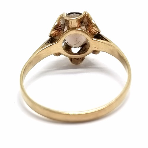 726 - 9ct Scottish hallmarked gold smoky quartz set ring - size P & 1.9g total weight - SOLD ON BEHALF OF ... 