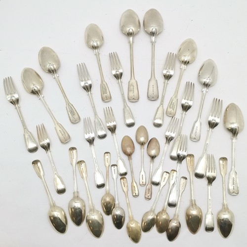 819 - 1854 Silver flatware by Chawner & Co (George William Adams) fiddle and thread pattern comprising x35... 