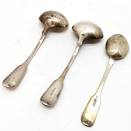 820 - Pair of 1822 fiddle ladles by William Eley & William Fearn t/w 1824 rat tailed spoon by Charles Mars... 