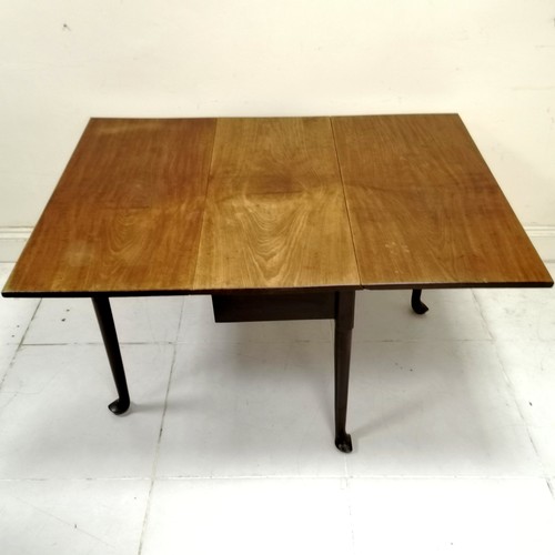 41 - Antique mahogany drop flap dining table, on pad feet, losses to pad feet, in used condition, 103 cm ... 