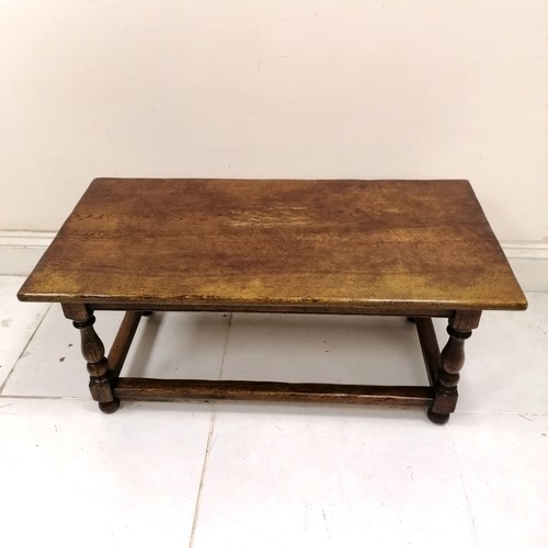 43 - Oak refectory style coffee table with stretchered and turned base, in good used condition, 107 cm wi... 