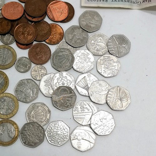 116 - Qty of mostly GB collectable coins inc 21 x 50p's, 20 x £2 coins, banknotes (FV £25) etc in a cash t... 