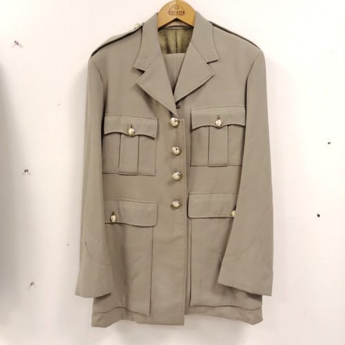 169 - 3 Royal Artillery Officers tunics, 2 sets with trousers C 1966-70 96cm chest approx. 1 jacket has a ... 