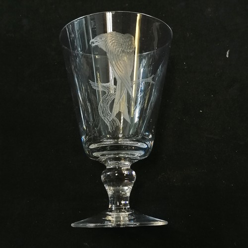 200 - David Williams 1970's qty of 48 x glassware engraved with bird decoration comprising of 2 decanters ... 