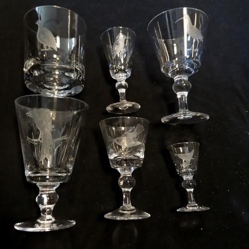 200 - David Williams 1970's qty of 48 x glassware engraved with bird decoration comprising of 2 decanters ... 