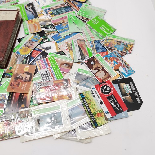 201 - Large qty of phonecards inc some unused, prison, mercurycard etc