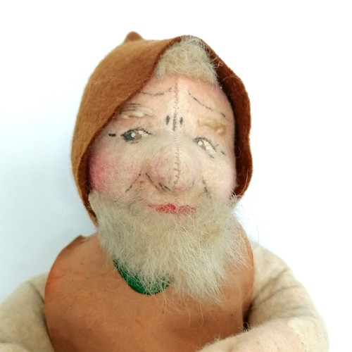 218 - Vintage Kersa German felt and straw knome figure with a leather apron23cm high - 1 foot has come awa... 